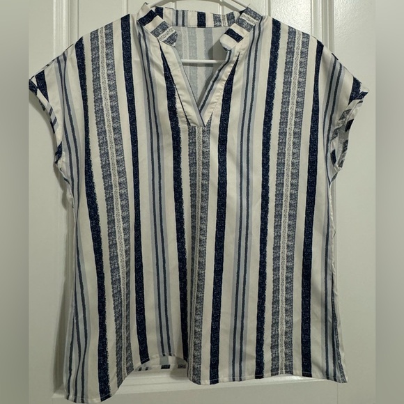 SHEIN women’s bundle of 3 blouses. Size small. - Picture 4 of 4